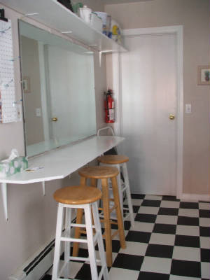 kitchenbar24young.jpg
